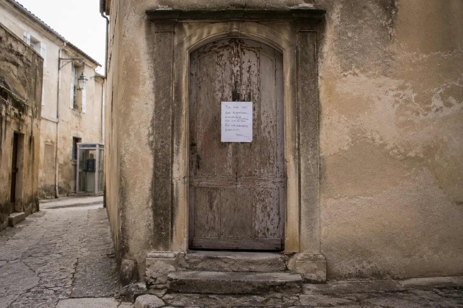 Cette église du Vaucluse fermée depuis un an, et le coup de fil qui a tout changé