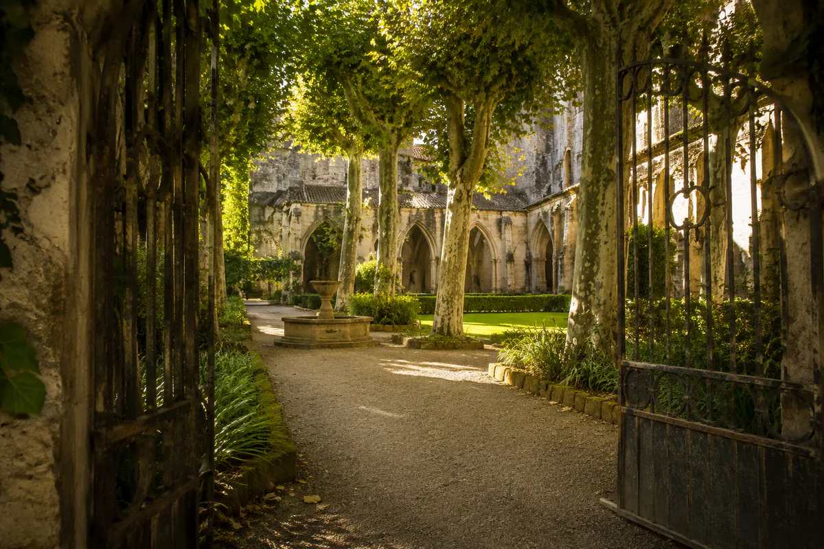 Square Agricol Perdiguier à Avignon : le meilleur moment pour y aller loin de la foule